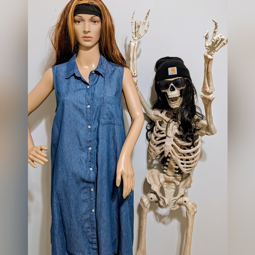 Old Navy. Sleeveless Denim Dress